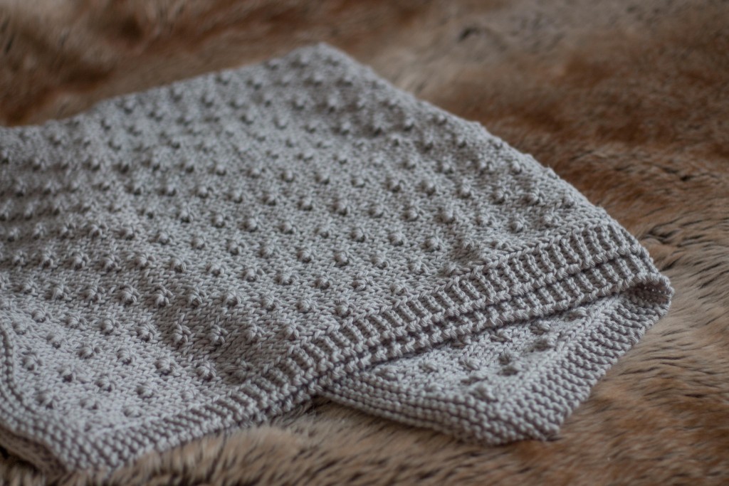 Featured image of post Easy Cable Knit Baby Blanket Pattern Free - Oh, i do love knitting blankets for babies!