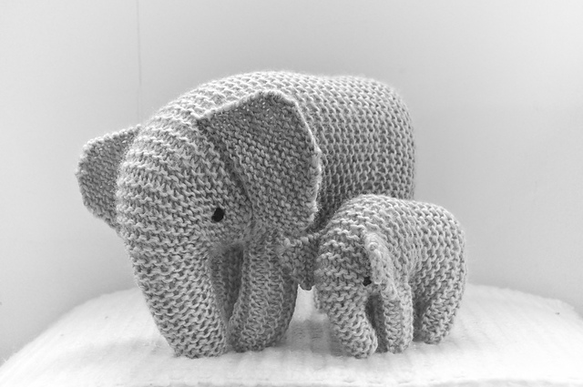 Five new patterns - baby knits Shortrounds